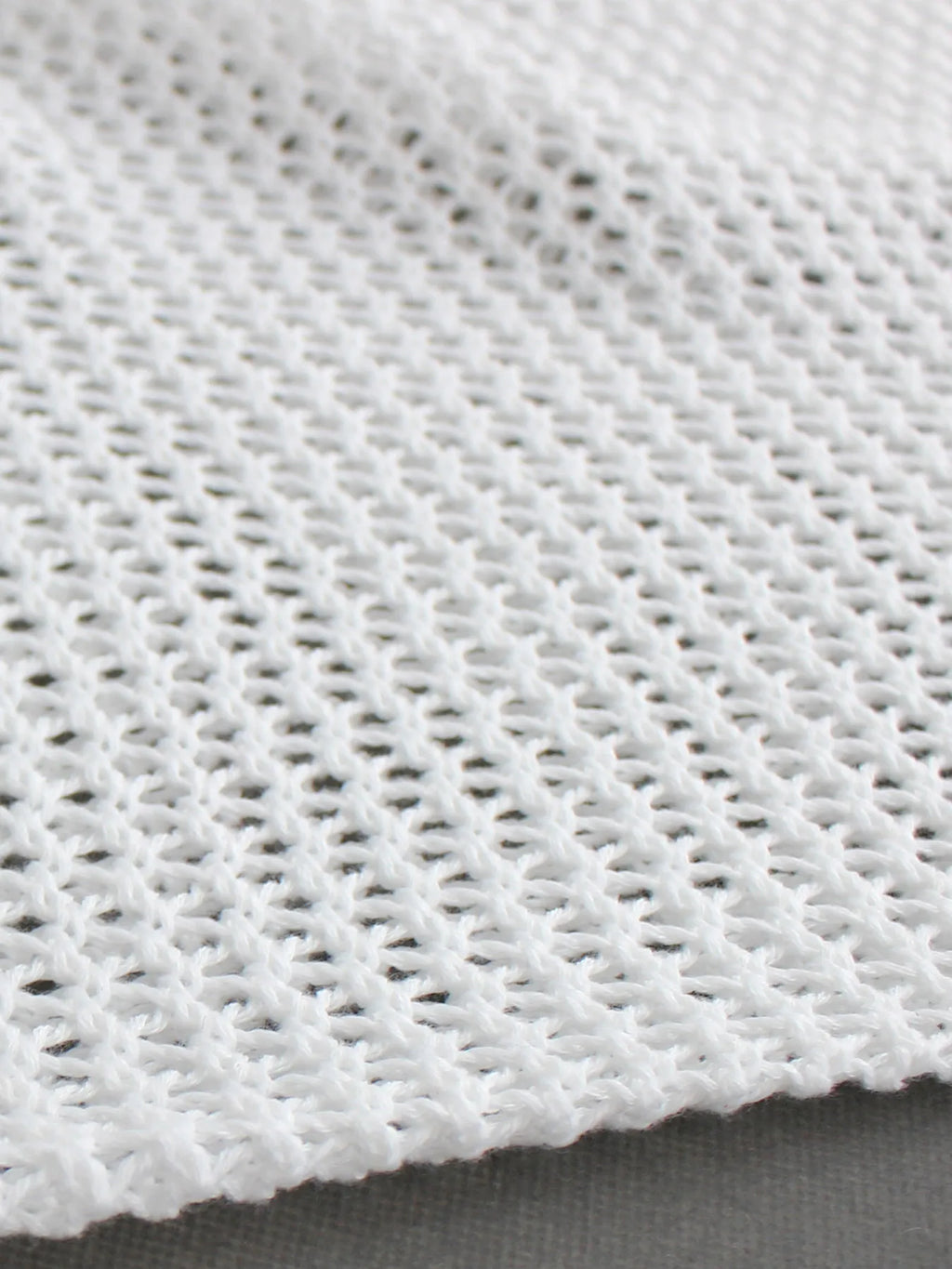 Saia curta de malha feminina com alças ocas e fenda, camisa sexy de praia para o verão