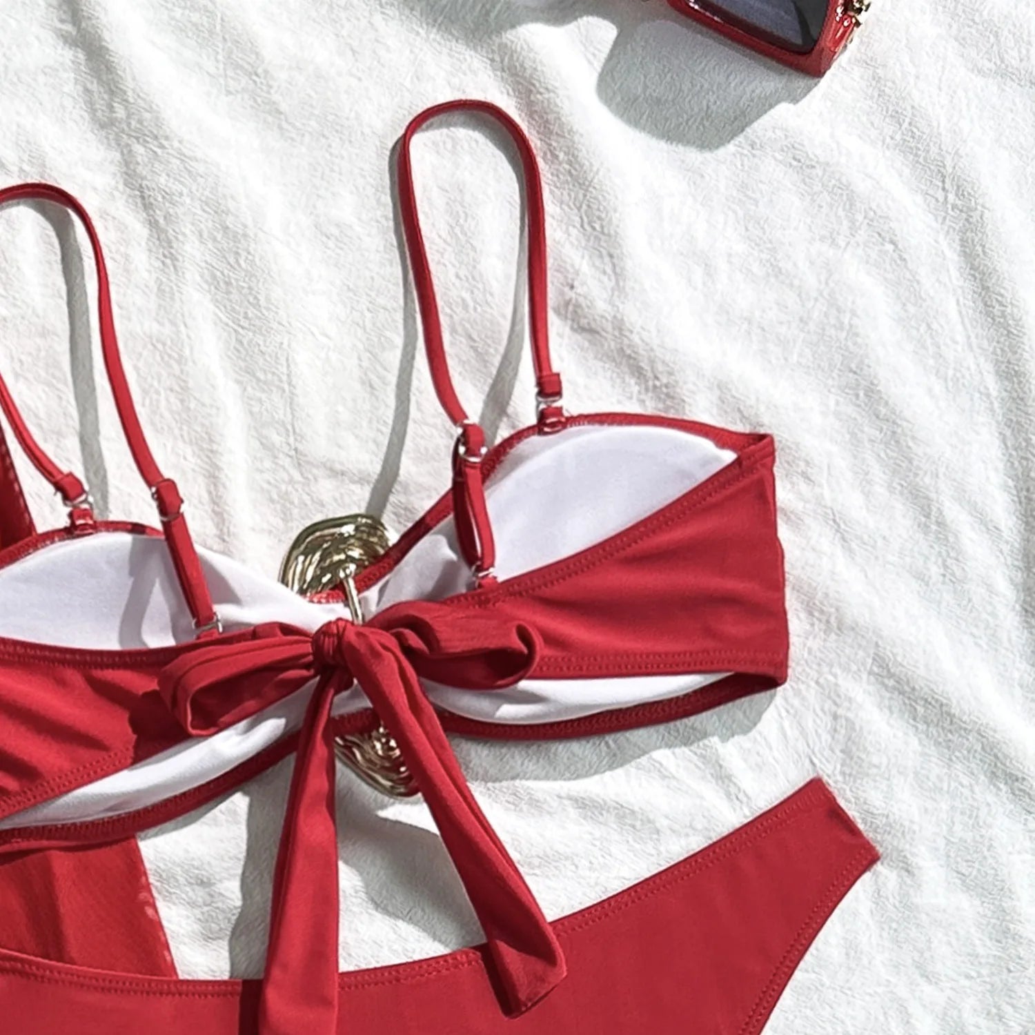 Vintage branco maiô feminino metal ostra fivela push up malha saia longa 3 peça conjunto de biquíni 2025 férias maiô