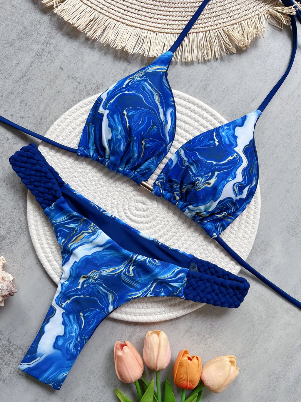 Biquíni Larissa Areezi