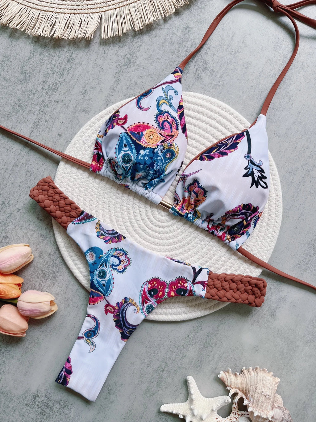 Biquíni Larissa Areezi