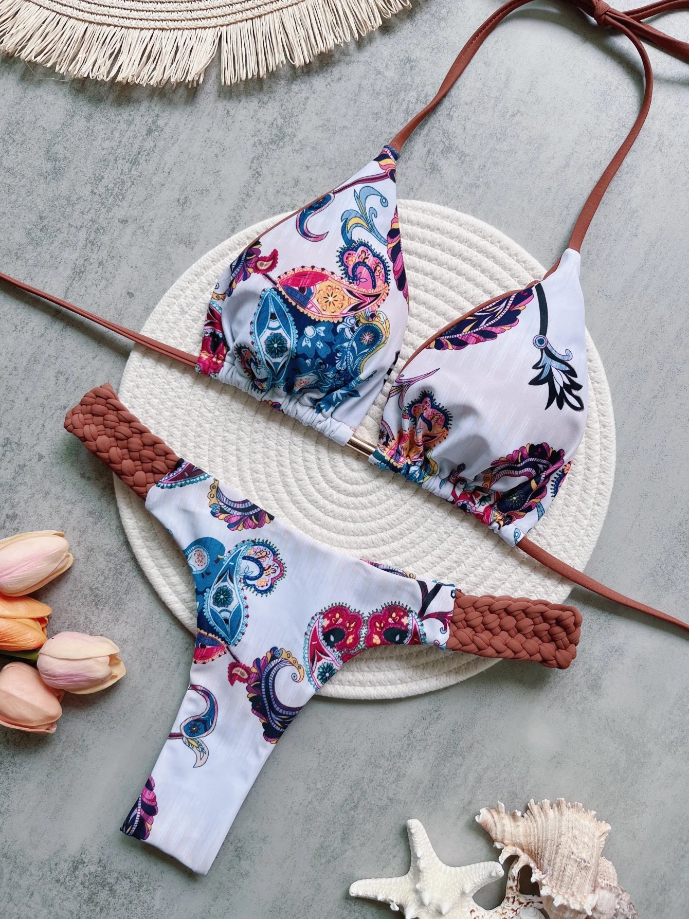 Biquíni Larissa Areezi