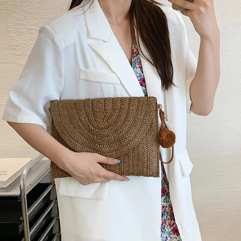 Bolsa de ombro crossbody de palha artesanal para meninas envelope tecido verão pequena bola de cabelo cluth